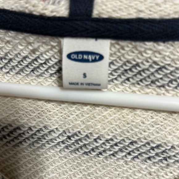 Light weight pullover - Picture 3 of 3